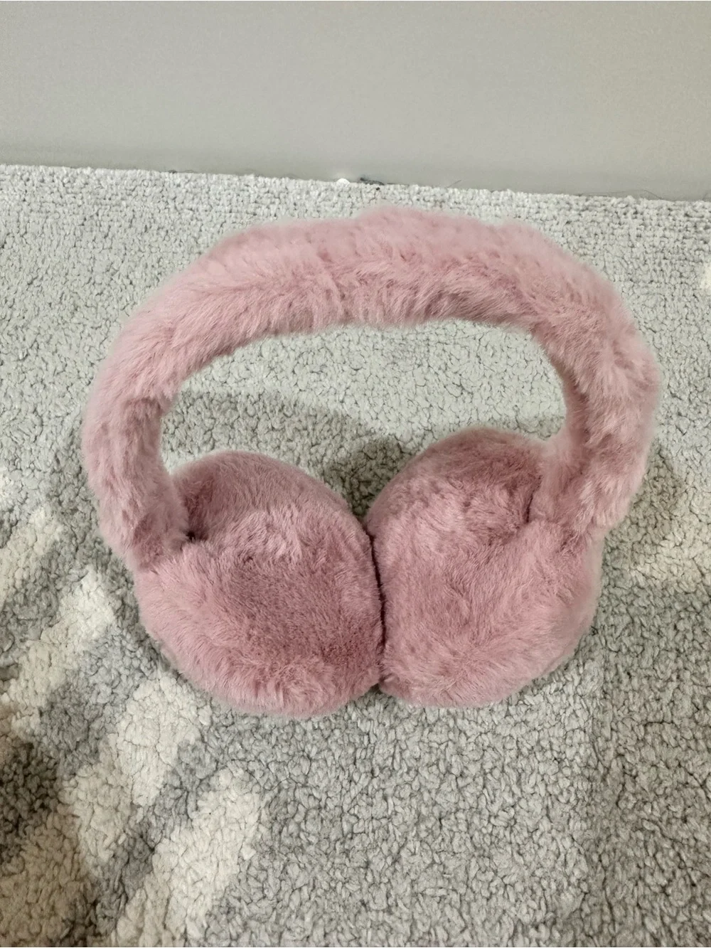 Women's Fluffy Faux Fur Earmuffs Soft Plush Winter Ear Warmers Pink Solid